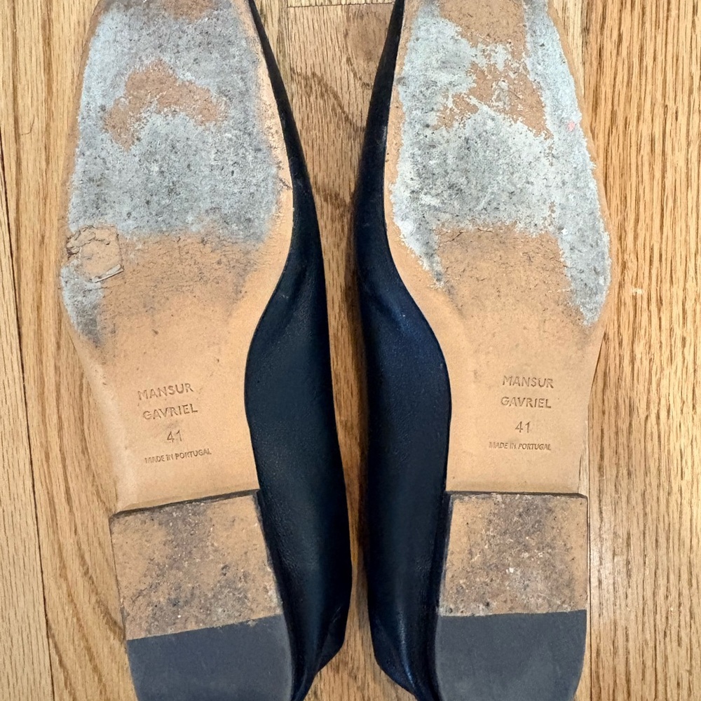 Mansur Gavriel Black Leather Soft V Flat - Picture 4 of 4